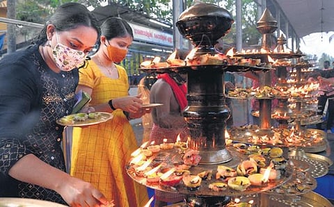 1,500 devotees allowed inside Attukal temple