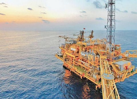 Fuel prices should have been higher by Rs 7-14: SBI report