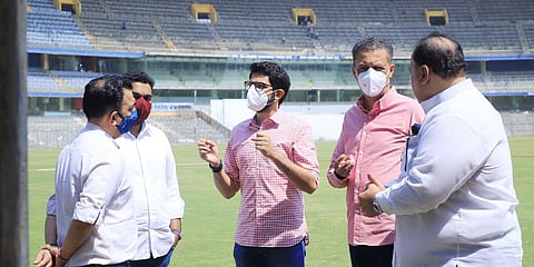 Maharashtra minister Aaditya Thackeray with officials at Mumbai's Wankhede stadium. (Photo| Twitter)