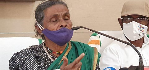 Social activist Daya Bai addressing a press conference in Kasaragod on Thursday (Photo | Express)