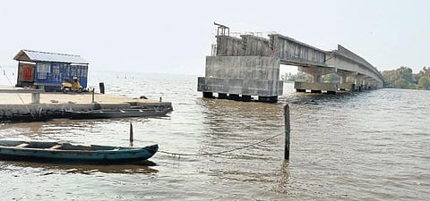Kadamakkudy bridge plan sees silver lining