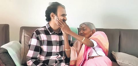 Raghavendra Rajkumar with his aunt Nagamma in Gajanur