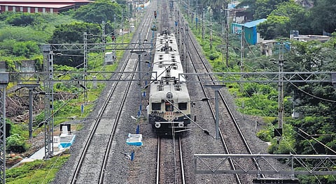 The third railway line between Tambaram and Chengalpattu | Express