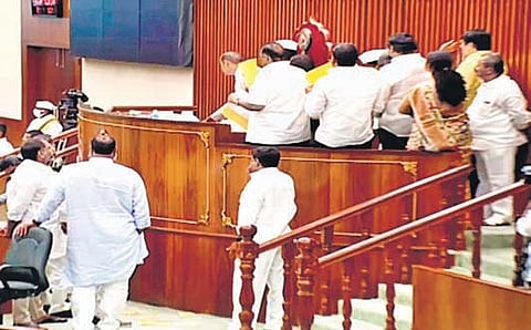 TDP MLAs protest at Speaker’s podium in the Assembly on Monday | Express