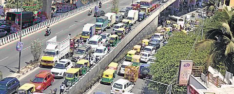 Traffic congestion near Nayanadahalli junction as the Congress rally enters the Outer Ring Road from Mysuru Road | Vinod Kumar. T