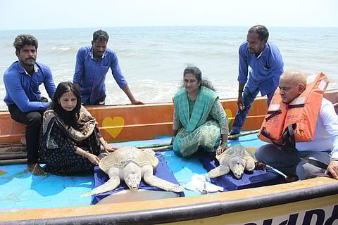 Additional Chief Secretary Supriya Sahu and PCCF Shekhar Kumar Niraj release the turtles | EXPRESS