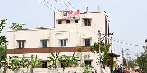 The building at Rajaganapathy Nagar in Tiruchy where the mobile tower is being set up | MK Ashok Kumar