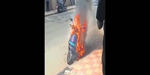Ola S1 pro electric scooter catches fire in Pune; raises concerns