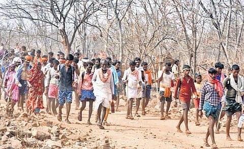 Devotees from Karnataka trekking to Srisailam | express