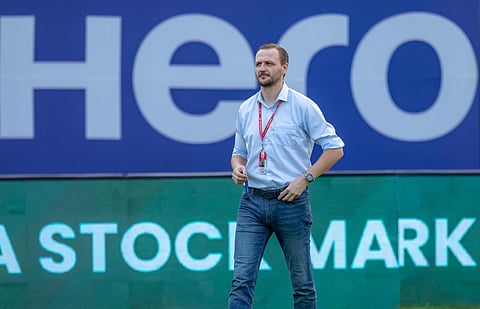 Kerala Blasters coach Ivan Vukomanovic said the team has to fight for points as a semifinal spot is up for grabs (Photo | ISL)