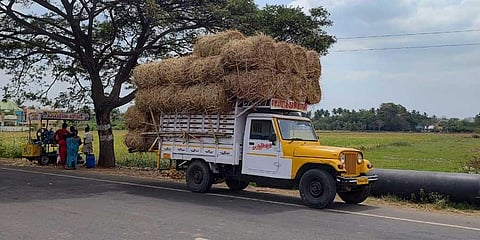 A mini-lorry carrying bundles of paddy straw | Express