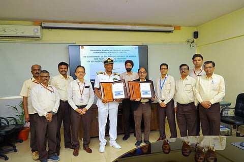 The contract was signed by BK Tripathy, GM, Helicopter Division and Commodore Anthony Victor Kujoh, Defence Adviser, High Commission of Nigeria in India.