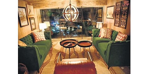 Feu - Desserts. Bar. Kitchen