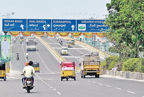 Traffic moves smoothly on Bahadurpura flyover that was inaugurated on Tuesday | Vinay Madapu