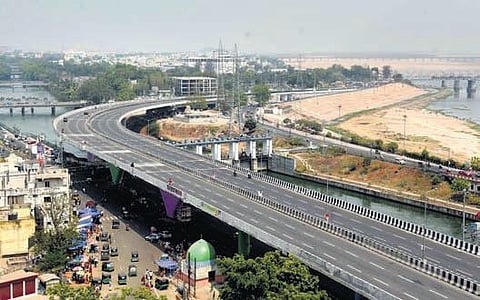 The Kanaka Durga flyover in Vijayawada wears a deserted look. ( Photo | EPS, P Ravindra Babu)