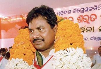 Old wine in old bottle: Congress picks Sarat Pattanayak as OPCC president