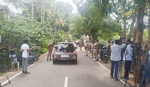 Security beefed up in view of CBI collecting evidence from Cliff House in connection with the Solar Scam. (Photo |Deepu BP)