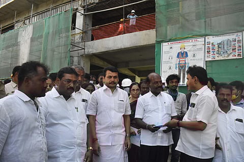 Subramanian along with Minister for Electricity, Prohibition and Excise V Senthil Balaji, Collector Dr GS Sameeran, CMCH Dean Dr A Nirmala