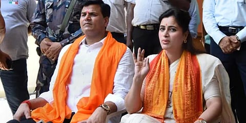 Independent MP Navneet Rana and her husband MLA Ravi Rana (Photo | PTI)