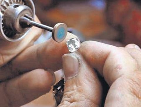 US sanctions begin to bite Surat diamond traders