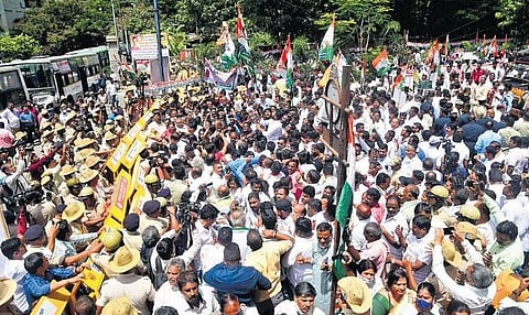 Police place barricades to prevent Congress workers from reaching the ED office in Bengaluru on Monday | Ashishkrishna HP