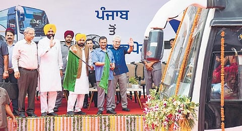 Chief Minister Arvind Kejriwal and Punjab Chief Minister Bhagwant Mann during the inauguration ceremony on Wednesday. (Photo | PTI)