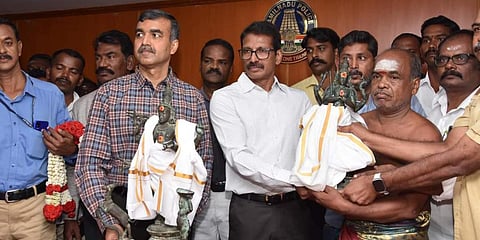 DGP K Jayanth Murali handing over the idols to the Narasinganathar Temple. (Photo| Facebook)