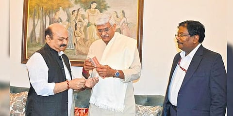 Chief Minister Basavaraj Bommai greets Union Water Resources Minister Gajendra Singh Shekhawat in New Delhi on Friday