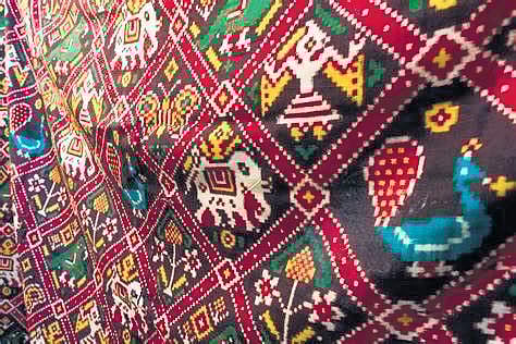 Of ikat and its international histories