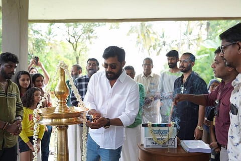 Ntikkakkakkoru Premandaarnnu lead actor Sharafudheen seen lighting the lamp. (Photo |EPS)