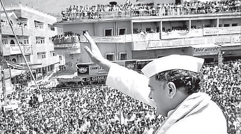 Former Prime Minister Rajiv Gandhi at an election rally in May 1991