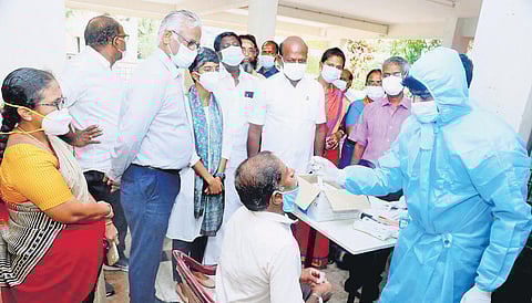 Ma Subramanian inspecting Covid-control measures in Kasturba Nagar | Express