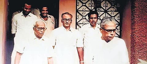 Kunnukuzhi Manoharan, second right, with E M S Namboodiripad, V S Achuthanandan, S Ramachandran Pillai, S R Sakthidharan and M A Baby