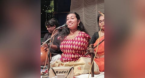 Kanmani performs on stage | Express