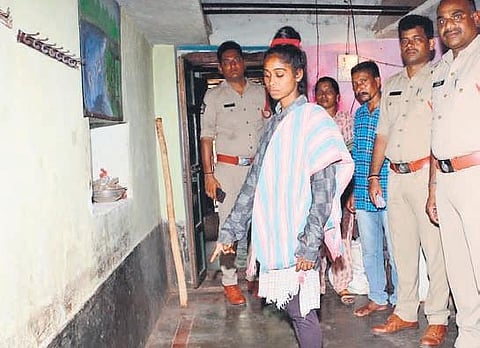 Seethampeta police collected evidence from the burial ground and inspected Singanna and Gaya’s residences in Regulaguda and Vusirikapadu villages. (Photo| EPS)