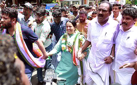 Uma Thomas going to the Congress office in Kochi after the vote counting. (Photo | T P Sooraj, EPS)