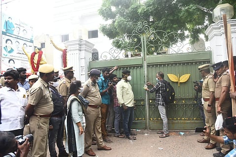 The revenue department sealed the All India Anna Dravida Munnetra Kazhagam (AIADMK) headquarters at Royapettah after clashes broke out between two factions. (Photo | EPS)