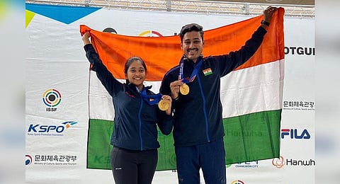 Mehuli Ghosh and Shahu Tushar Mane bagged India's 2nd gold medal. (Photo | twitter@LakshyaShooting)