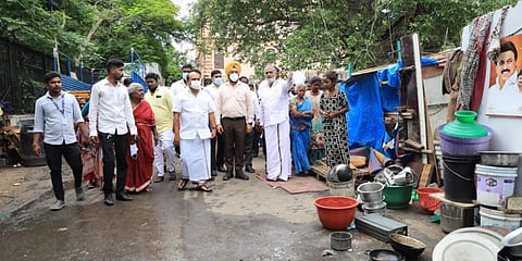Tamil Nadu ministers PK Sekar Babu and TM Anbarasan visit street dwelling families in Royapuram. (Photo| Twitter)