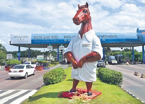 A statue of Thambi, mascot of the Chess Olympiad, on ECR median | Ashwin prasath