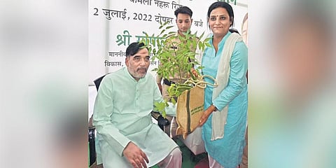 Environment Minister Gopal Rai distribute free medicinal plants to RWA members on Saturday | Express
