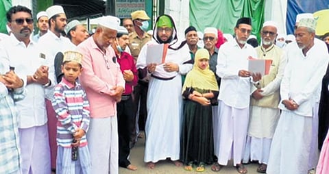 The issue broke out when one of the trustees, Masthan Kalifa Sahib, allegedly wanted to lead the ‘Fatiha’ at the Nagore Dargah | EXPRESS