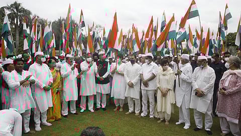 Congress leaders Rahul Gandhi, Priyanka Gandhi, and others take a pledge at Gandhi Smriti on Azadi Gaurav Yatra on Independence Day, in New Delhi on August 15, 2022. (Photo | Shekhar Yadav , EPS)