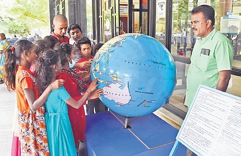 TN school education dept gets visit from 40 dropouts