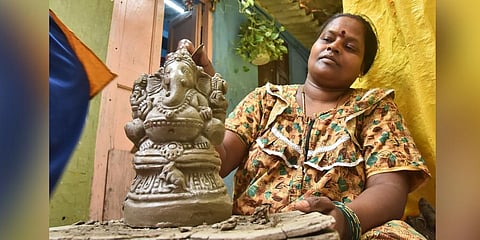 Residents at Kosapet mould idols on the occasion of Vinayakar Chaturthi in Chennai. (Photo | P Jawahar, EPS)