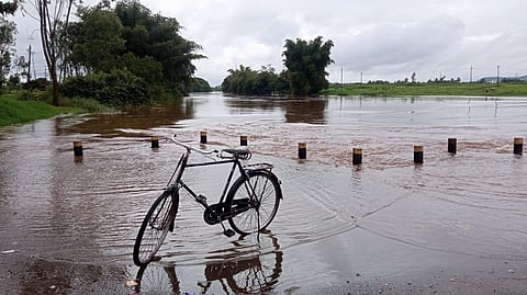 The bridges submerged under water in Nippani, Chikkodi and Hukkeri taluka.