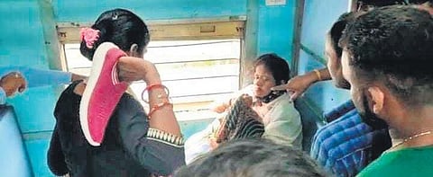 Assault on woman in train, video goes viral