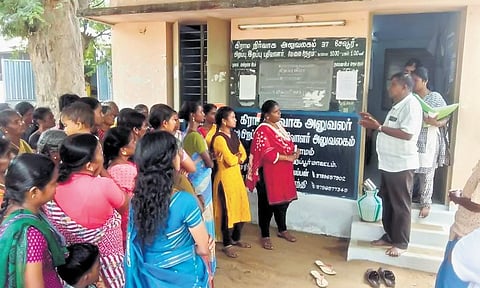 Villagers from Cheyvur protesting in front of VAO office in Avinashi | Express