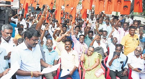 Tangedco employees protest at its HQ on Mount Road on Friday | Ashwin prasath