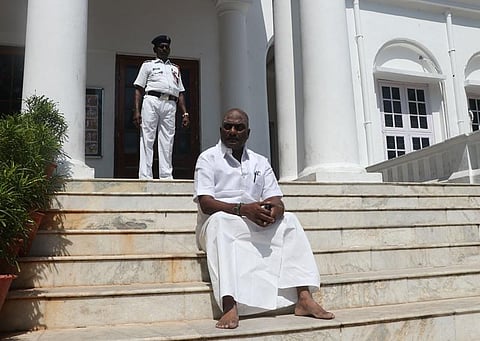 Puducherry Independent MLA stages protest, alleges neglect of his constituency